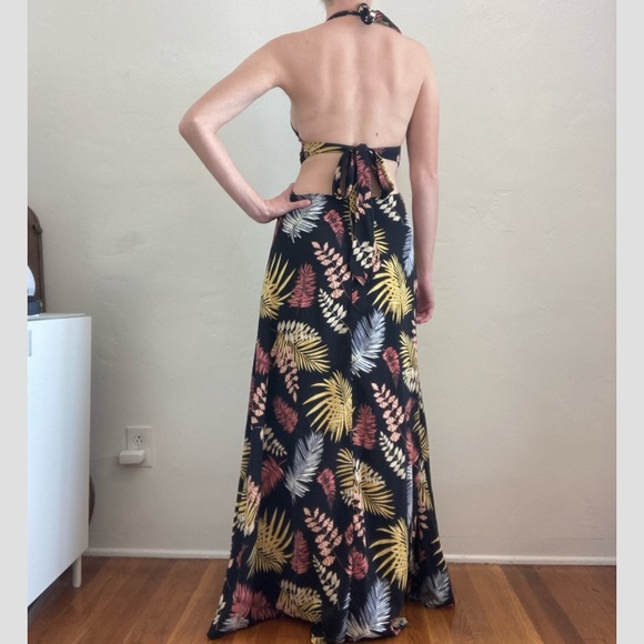 Tiki/Fern Patterned Dress - Picture 2 of 4